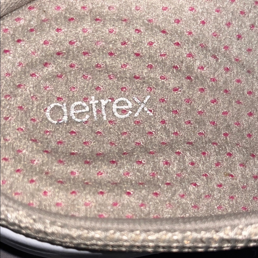 AETREX Light Tan Quilted Clogs - Picture 7 of 8